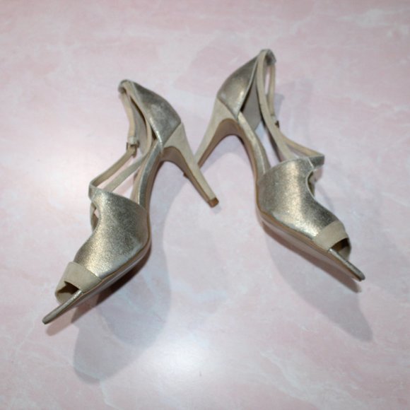 Isaac Mizarhi Gold Lovely Cutout Peep Toe Heels - Picture 1 of 9